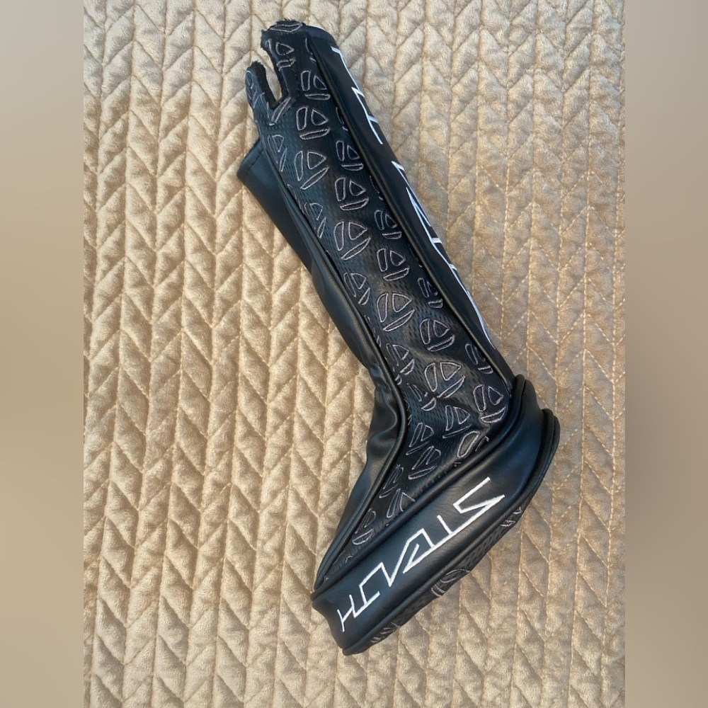 TaylorMade Stealth Golf Head Cover